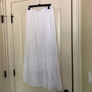New Directions Long White Skirt